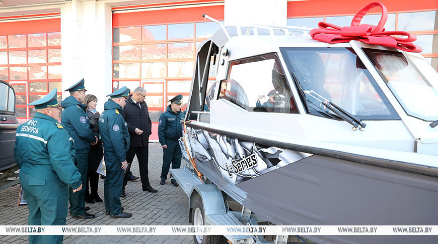 Новые катера и лодки поступили в распоряжение гомельских спасателей